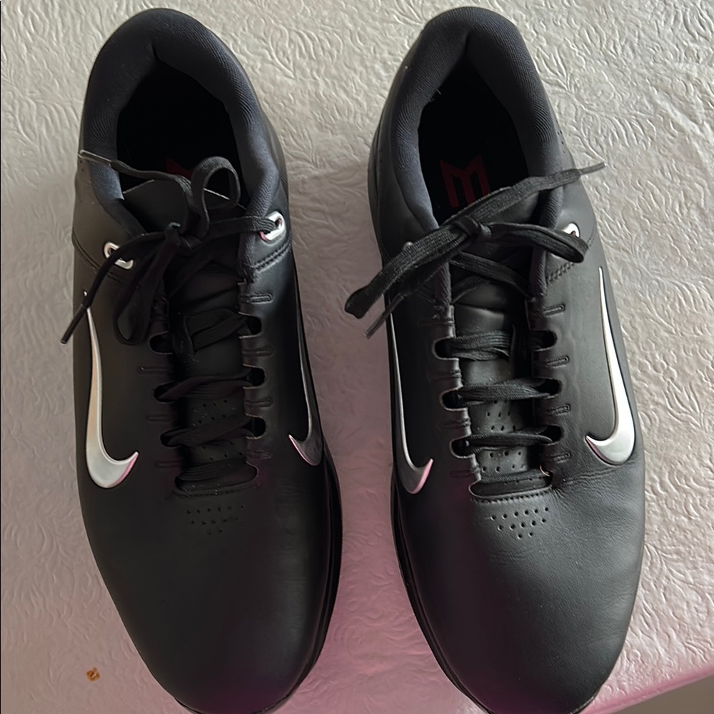 Nike Men's Black Athletic Shoes
